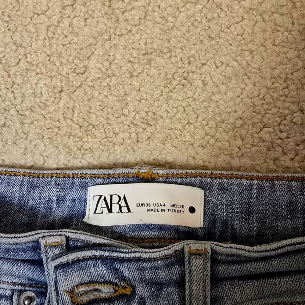 Zara jeans size 36